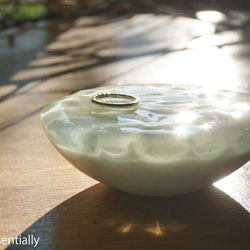 ガラスのアクセサリートレイ -「 KAZEの肌 」● 9.5cm ● みどり 5枚目の画像