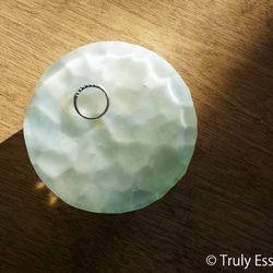 ガラスのアクセサリートレイ -「 KAZEの肌 」● 9.5cm ● みどり 4枚目の画像