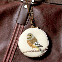 カワラヒワのコインケース (八ヶ岳の小鳥たち) 4枚目の画像