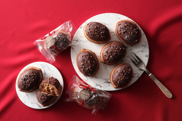 ☆バレンタインに☆しっとり濃厚カカオケーキとクッキーのセット 3枚目の画像