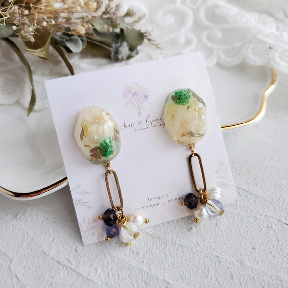 カボションピアス ニュアンス 冬アクセサリー ビーズピアス 大ぶり