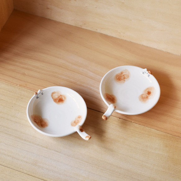 （再販）しっぽ豆皿　茶ブチネコ 2枚目の画像