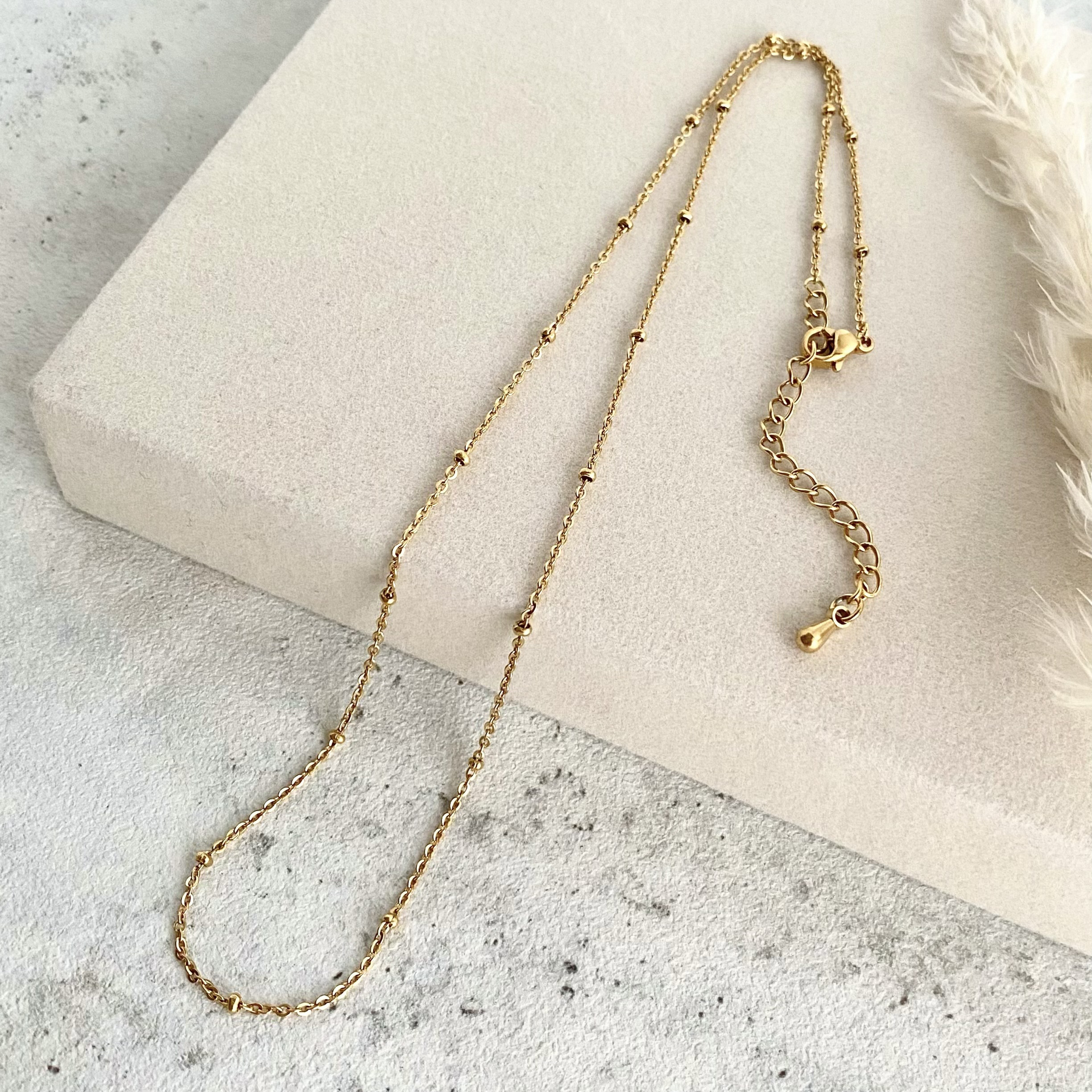 Teadrop CZ ステンレス スティール ゴールド ネックレス Teadrop CZ ステンレス スティール ゴールド ネックレス