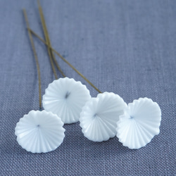 美品　ガラス　ヴィンテージ　花飾り　ワイヤーで自由に飾れる　ガラスの色合が美しい ファッション 通販ホビー・楽器・アート - 美品 ガラス