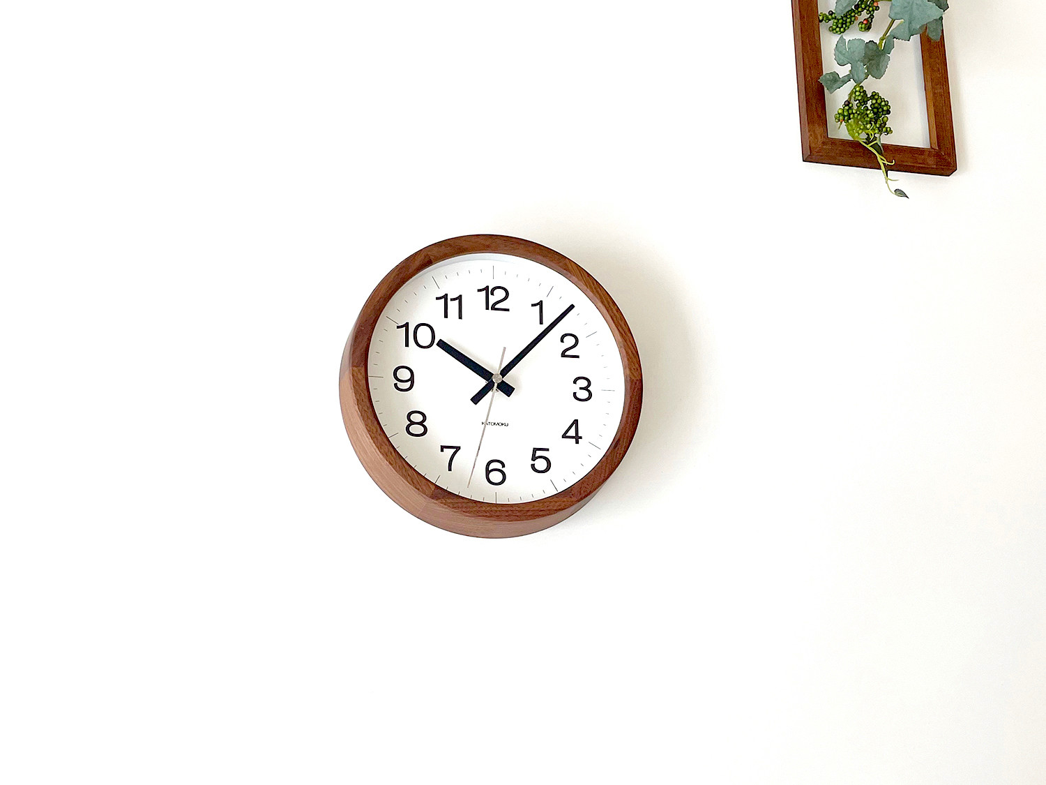 KATOMOKU muku clock 16 ウォールナット km-108WA 掛け時計 木製 静か オシャレ 小さい