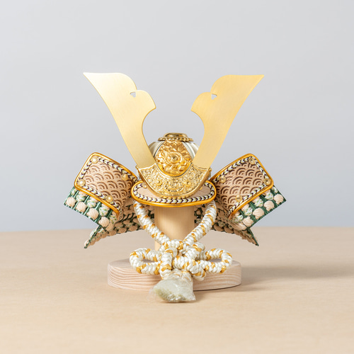 ことのオリジナル兜（0543）（だいち）｜コンパクトな五月人形｜節句兜