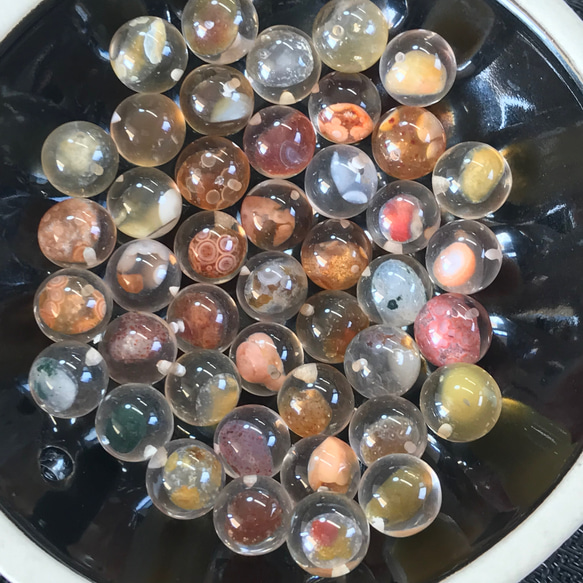 ゴビ石−462 ゴビ瑪瑙　樹脂製品　 43 個　片穴ビーズ 16枚目の画像