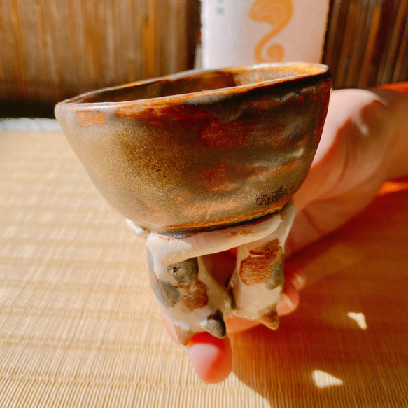 [情人節禮物] 三個Sunekosuri支持的酒杯狀吞食怪物陶器 第2張的照片
