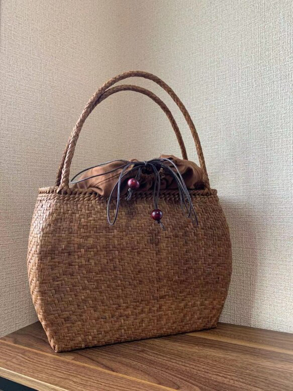 山葡萄　山葡萄かごバッグ　手作り　山葡萄籠バッグ　網代編み　細いひご　内布あり 
