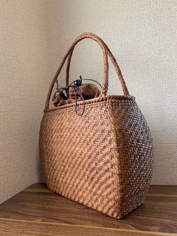 山葡萄　山葡萄かごバッグ　手作り　山葡萄籠バッグ　網代編み　細いひご　内布あり 