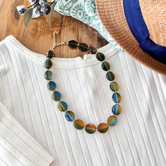 再販2025【Necklace Green forest】森林色のネックレス 夏　特集掲載 4枚目の画像