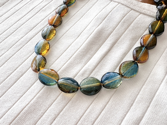 再販2025【Necklace Green forest】森林色のネックレス 夏　特集掲載 5枚目の画像