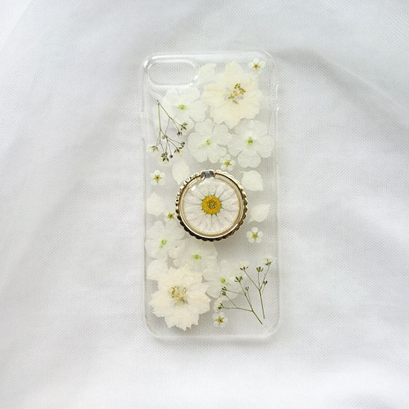 【全機種対応】ホワイトカラーのお花がいっぱいの押し花Androidスマホケース　スマホリング 5枚目の画像