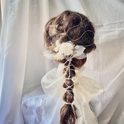 白いプリザーブドフラワーと水引と飾り紐のヘッドドレス／結婚式　成人式　卒業式　和装　振袖　袴　 7枚目の画像