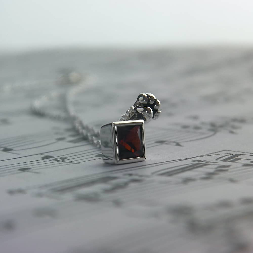 ガーネット シルバーネックレス