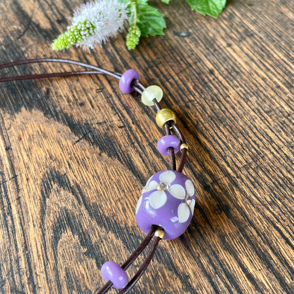 蜻蛉玉　紫　連続花　ネックレス 5枚目の画像