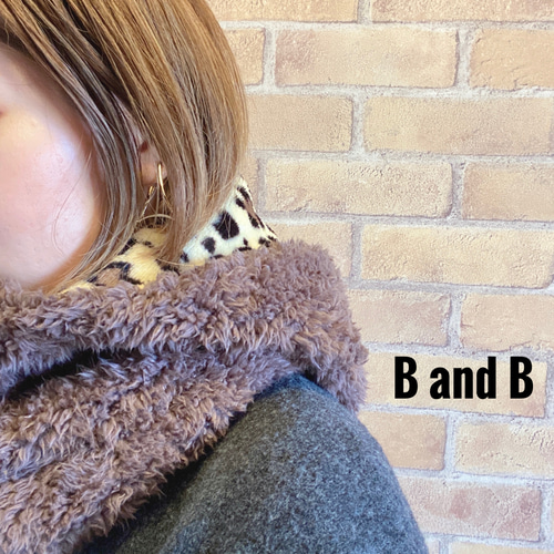 大人】リバーシブルで使えるプードルファーのフードネックウォーマー