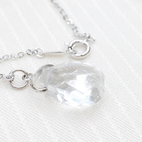 氷の欠片 水晶 ネックレス 水 氷 ナゲット カット キラキラ きらきら