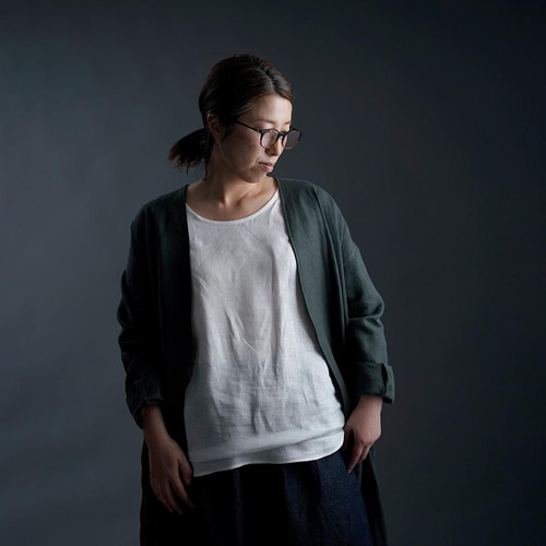 wafu】Linen Top 黄金比率のネック角度 毎日のインナーにも / 白色