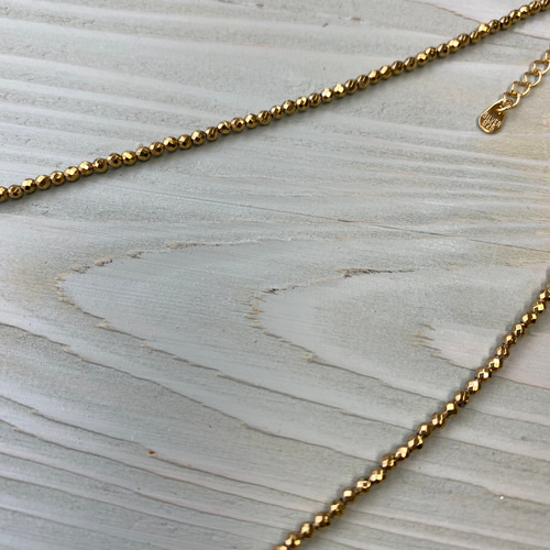 再販】お洒落の万能選手⭐︎キラキラのゴールドカラー極細ヘマタイト