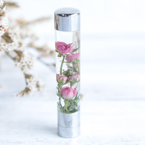 ♡オーダーページ♡固まるハーバリウム印鑑 固まるハーバリウム印鑑（シャチハタ・シルバー&リトルローズ）無料