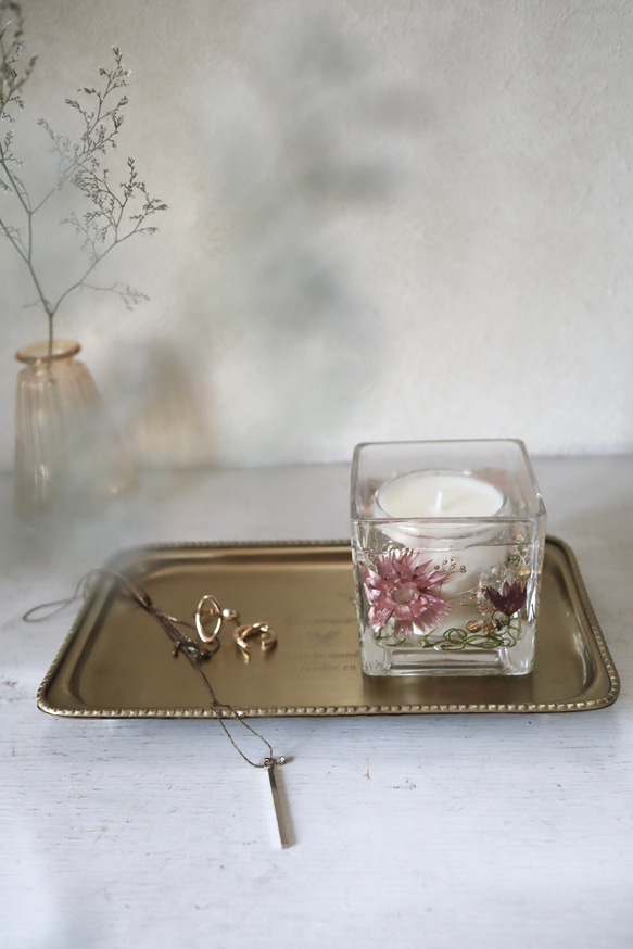 ■flower candle■ ガラスアレンジ　スクエア　イランイラン　キャンドルホルダー　蜜蝋　花　ギフト　アロマ 4枚目の画像
