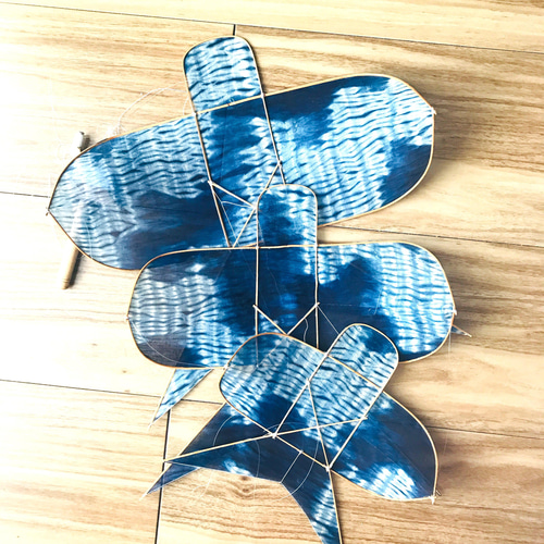 お部屋のインテリアにどうぞ『vintage藍染凧』 モビール 藍印花布 R