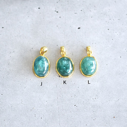 人気再入荷！【1点もの・選べる】希少石　フックサイト　（グリーンマイカ）　カボション　サージカルステンレスネックレス 8枚目の画像