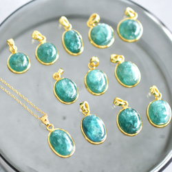 人気再入荷！【1点もの・選べる】希少石　フックサイト　（グリーンマイカ）　カボション　サージカルステンレスネックレス 10枚目の画像