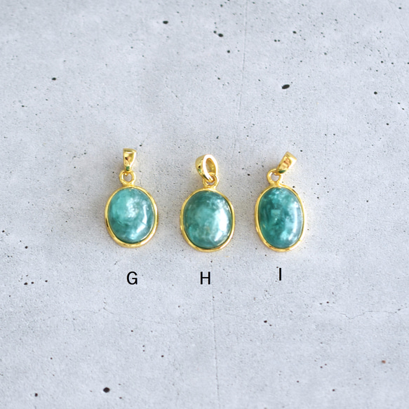 人気再入荷！【1点もの・選べる】希少石　フックサイト　（グリーンマイカ）　カボション　サージカルステンレスネックレス 7枚目の画像