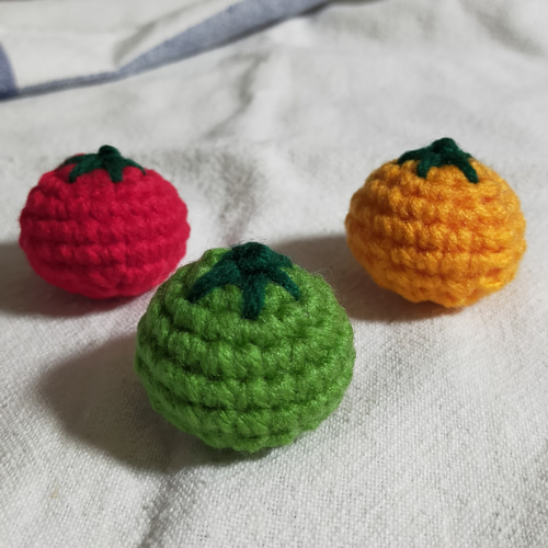 あみぐるみ トマト 7個セット あみぐるみ まり 通販 10903189｜Creema