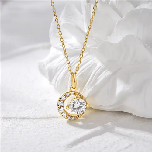 257Nd【オシャレ】Y字　ダイヤ　ネックレス　CZ　ゴールドチェーン