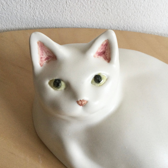 陶器の白猫 7枚目の画像