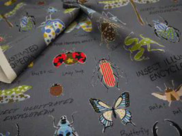 【受注制作】生地が新しくなります！キッズエプロン＆三角巾・昆虫図鑑プリント・120サイズ　BOYS ・入園・新調 3枚目の画像