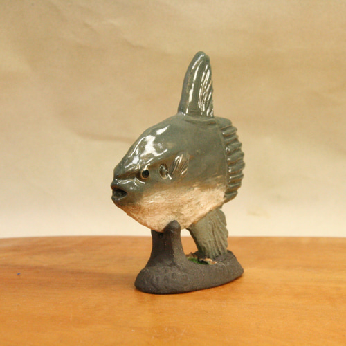 マンボウ・陶芸作品 置物mini（陶 さかな フィギュア） 立体・オブジェ