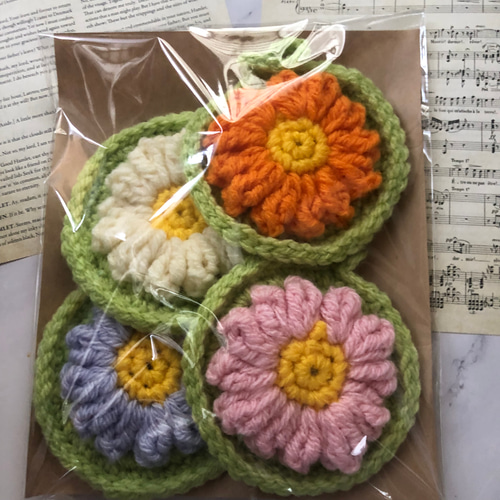 アクリルたわし エコたわし スクエア お花 アクリルたわし エコたわし スクエア お花（ずっと編み図を探し