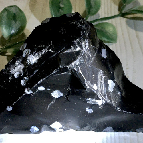 雪花石 ✿*:・スノーフレーク オブシディアン 黒曜石 ラフ