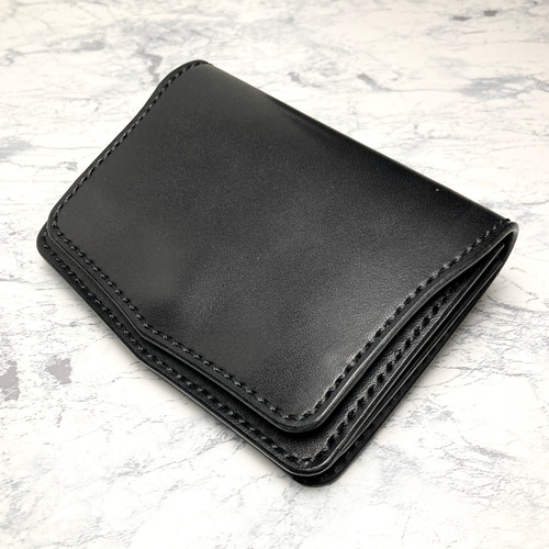 ワンアクションで全てが完結するコンパクト財布｜栃木レザー ミドル