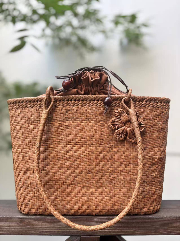 山葡萄　手作り　籠バッグ　網代編み　細ひご 山葡萄籠バッグ 手作り かごバッグ 細ひご 網代編み、花編み