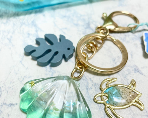 人気 ハワイアン キーリング キーホルダー 海 アロハ シェル 貝 レジン  