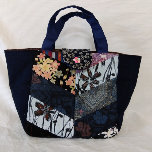 パッチワーク手提げバッグ 和柄 パッチワーク風 手提げバッグ トートバッグ パンダのtaitai