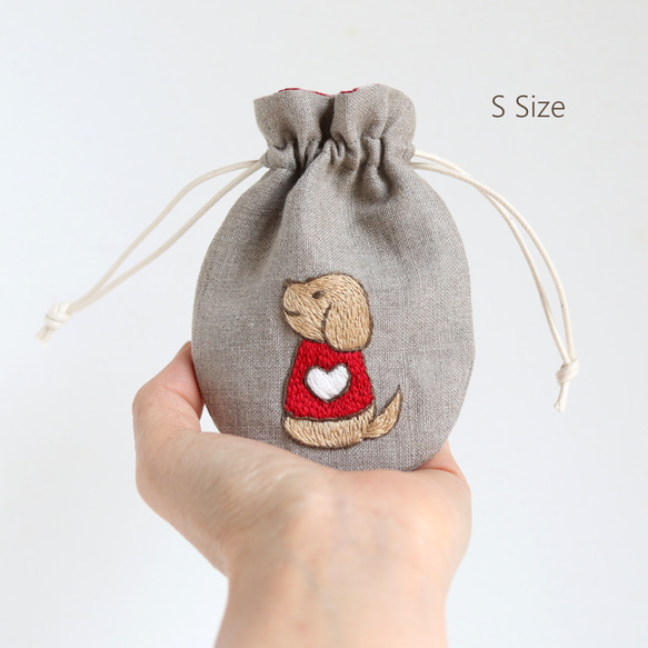 【カラー・サイズ変更可】ミニチュアダックス刺繍のミニリネン巾着（ハート）【受注生産・ドネイション対応】 8枚目の画像