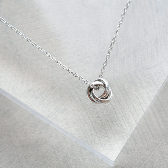 つけっぱなしOK！トリニティネックレス サージカルステンレス　ゴールド　シルバー 6枚目の画像