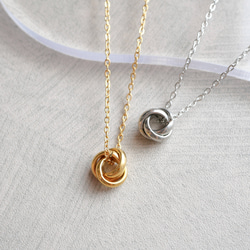 つけっぱなしOK！トリニティネックレス サージカルステンレス　ゴールド　シルバー 1枚目の画像