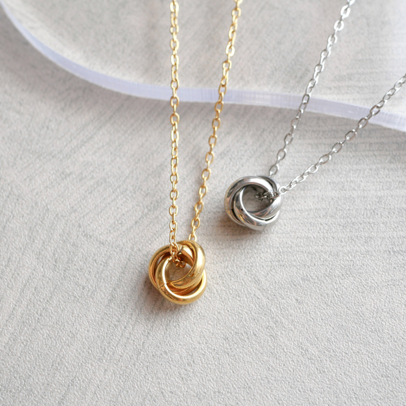 つけっぱなしOK！トリニティネックレス サージカルステンレス　ゴールド　シルバー 1枚目の画像