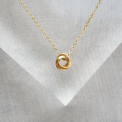 つけっぱなしOK！トリニティネックレス サージカルステンレス　ゴールド　シルバー 3枚目の画像