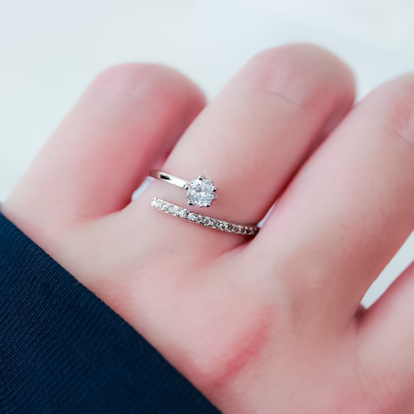 MR259】華奢なCzダイヤモンド ツイスト フォークリング／指輪 シンプル