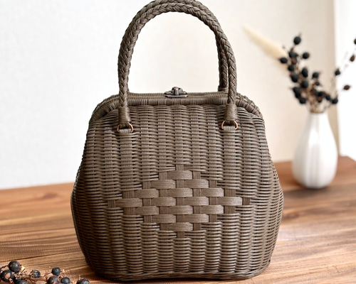 4be7a3e57eba48b380e112476955d1