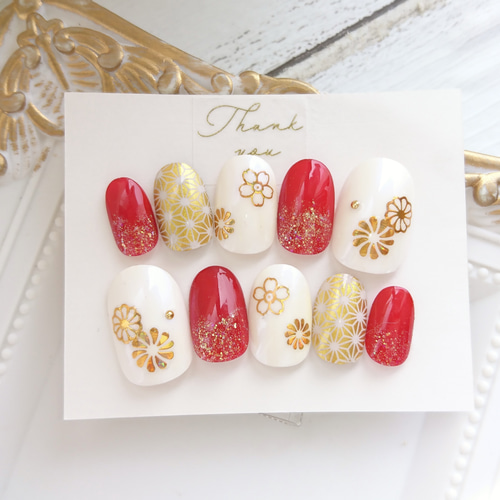 送料無料◇色打掛や前撮りや振袖に◇赤と金色の古典柄の和柄のネイル