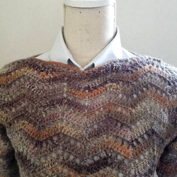 ウール100%　手編みセーター 4枚目の画像